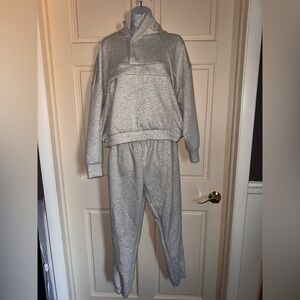 Yogalicious women’s set size medium